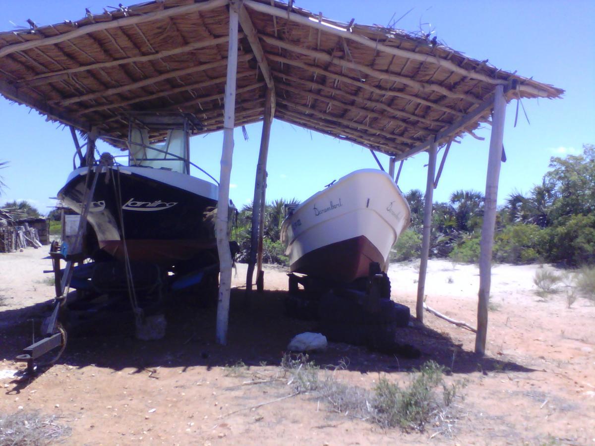 Chez Laurette Morombe Bagian luar foto
