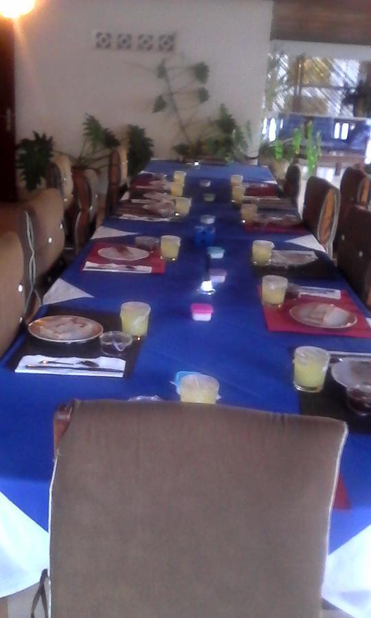 Chez Laurette Morombe Bagian luar foto